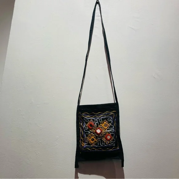 Vintage Y2K Mirrored/Embroidered Black Boho Crossbody Bag - Picture 5 of 8